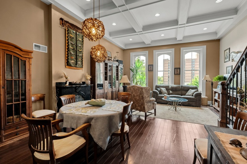 Finished coffered ceiling and residence